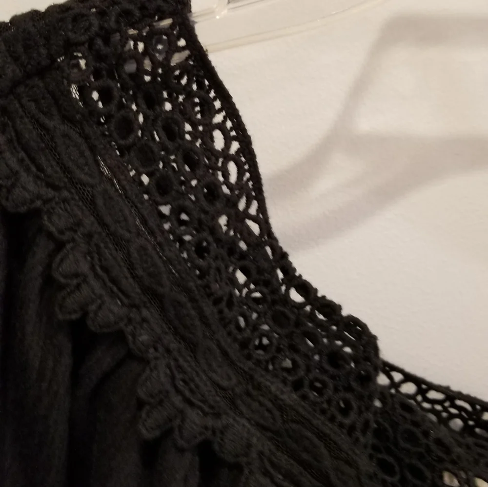 Anthropologie black crochet trim crop top Staring at Stars